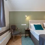 Hotel Heritage Petrakija 3*