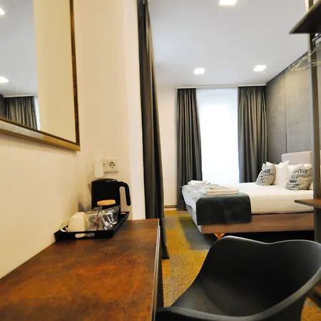 Hotel Heritage Petrakija 3*