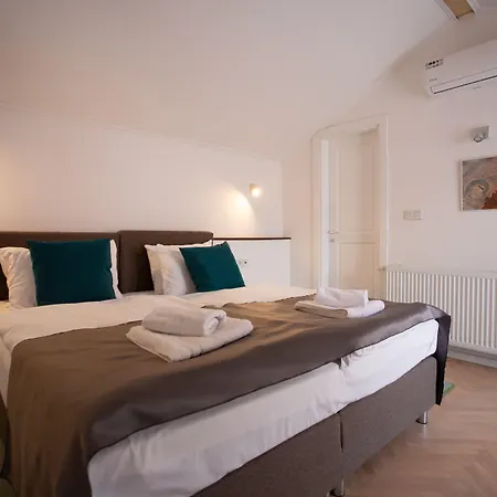 Heritage Petrakija 3*